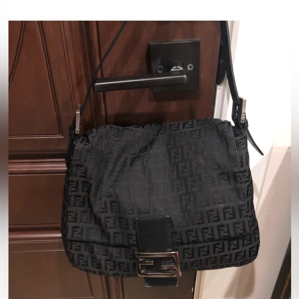 Fendi VINTAGE FF Black Logo Mama Bag